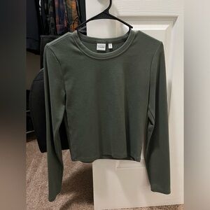 Aritzia long sleeve top